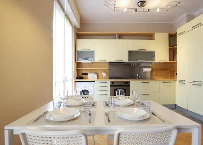 Italianway Easy - Dei Tulipani 4 Милан