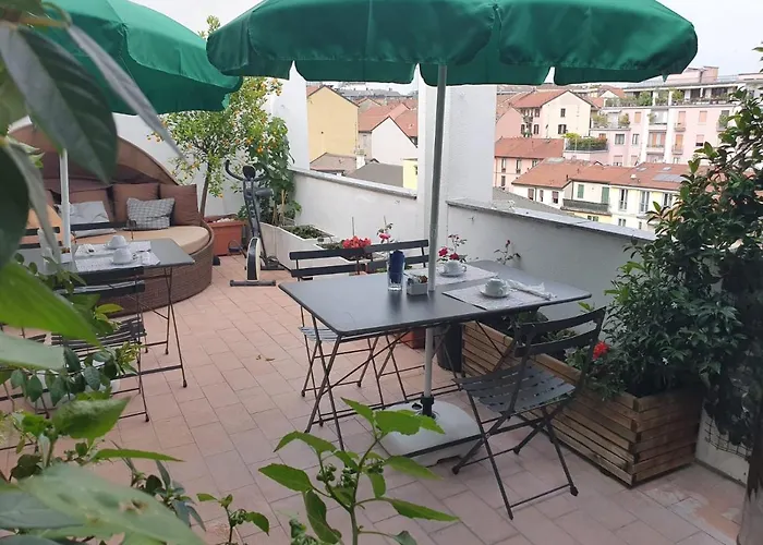 Flowers בית הארחה מילאנו