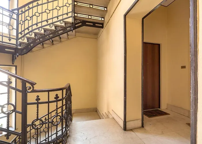 Guesthost - Lovely Near Piazza Firenze! Mailand