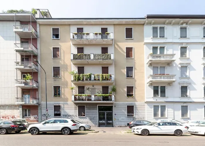 Apartment Guesthost - Lovely Near Piazza Firenze!