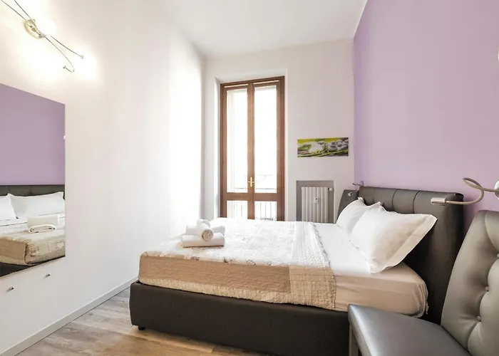 Apartment Guesthost - Lovely Near Piazza Firenze! *