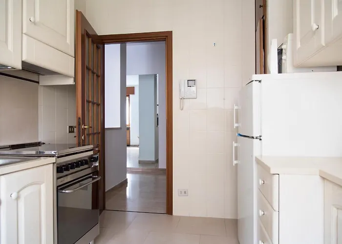 Youhosty - Sacconi 4 아파트