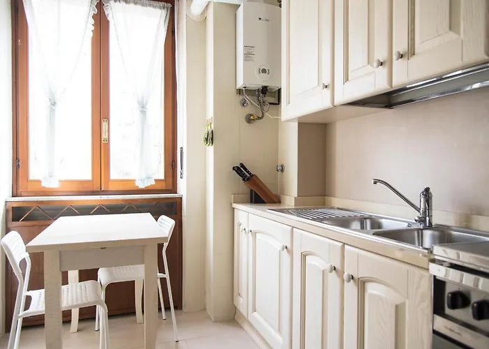 Youhosty - Sacconi 4 *