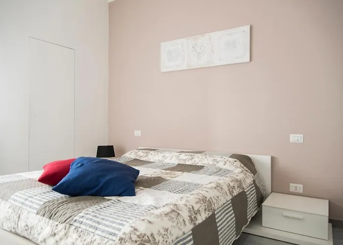 Youhosty - Delle Genziane 7 Milaan