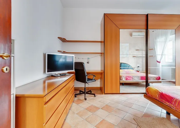 Guesthost - Darsena & Navigli Cosy Flat