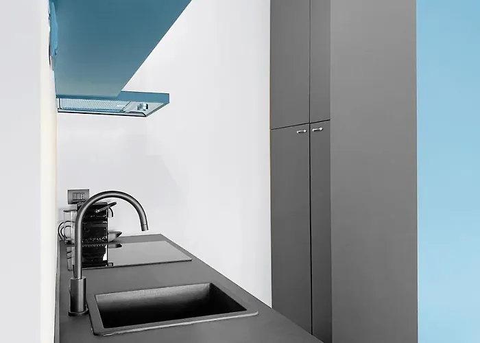 アパート Station Red