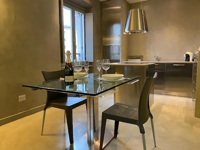 Spacious & Elegant Near Corso Como - Maroncelli Apartment