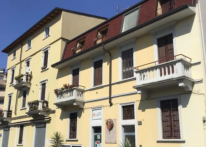 Lovely Terrace Apartment