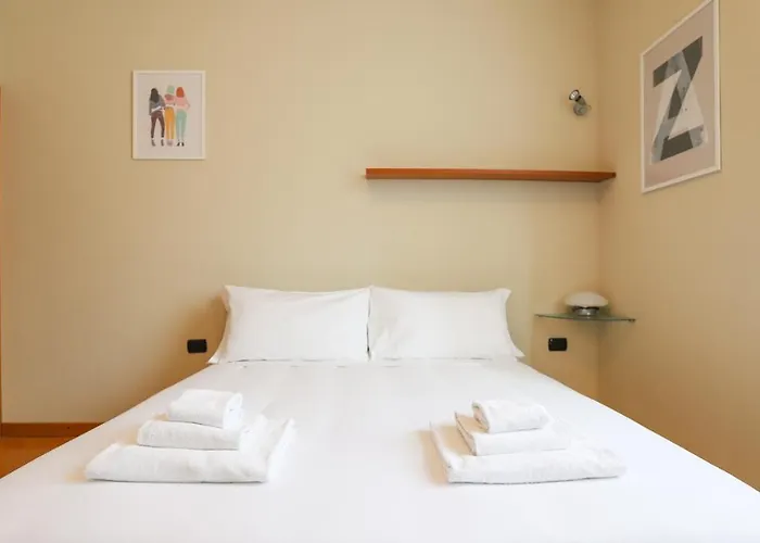 Italianway Easy - Dei Tulipani 4 * Милан