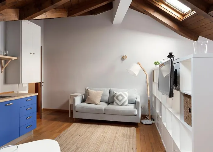 Hostmate - - Farini - Isola