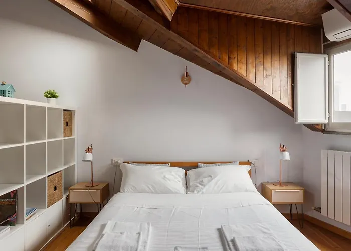 Hostmate - - Farini - Isola Διαμέρισμα *