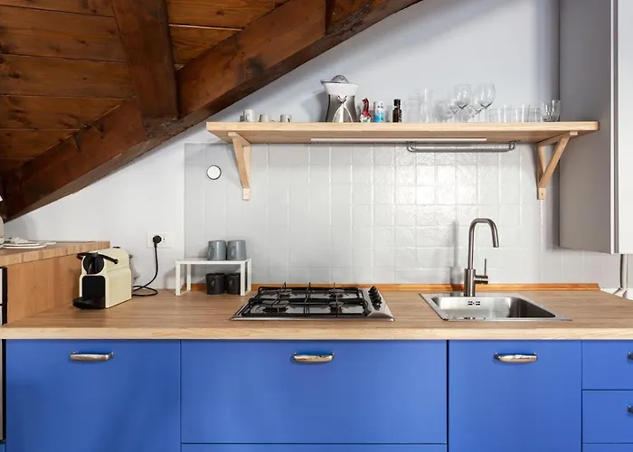 Hostmate - - Farini - Isola *