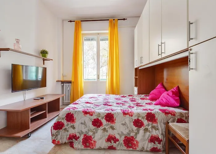 Guesthost - Polytechnic Lovely And Cosy Flat Apartman Milánó