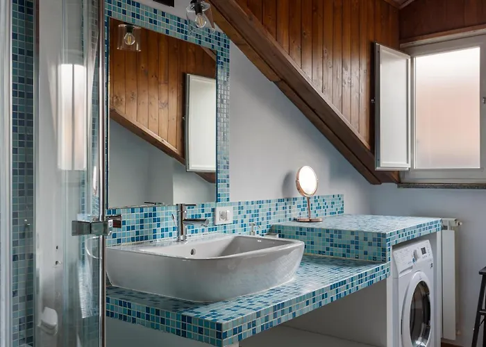 Hostmate - - Farini - Isola