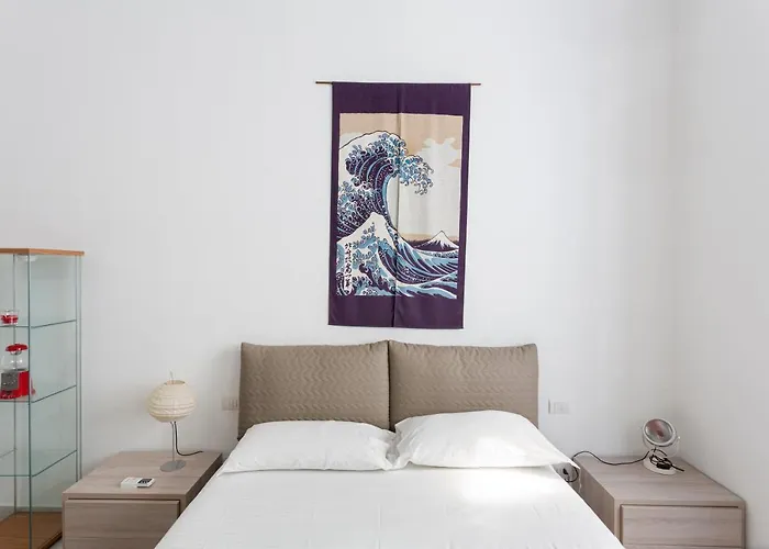 Spacious Retreat Steps From Lambrate Metro- Via Pacini * Milano