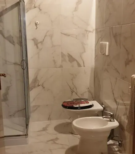 Leonardo Da Vinci / Galeazzi Apartment Milan