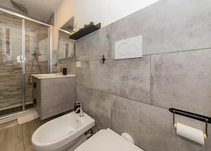 Art Design - Center Lejlighed