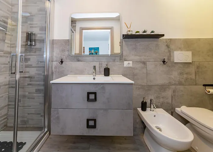 Art Design - Center * Milano