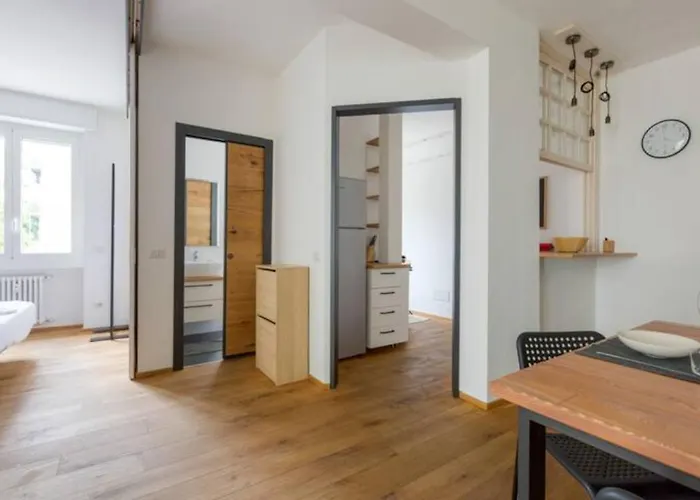 Guesthost - Life & Mico Cosy And Functional 公寓