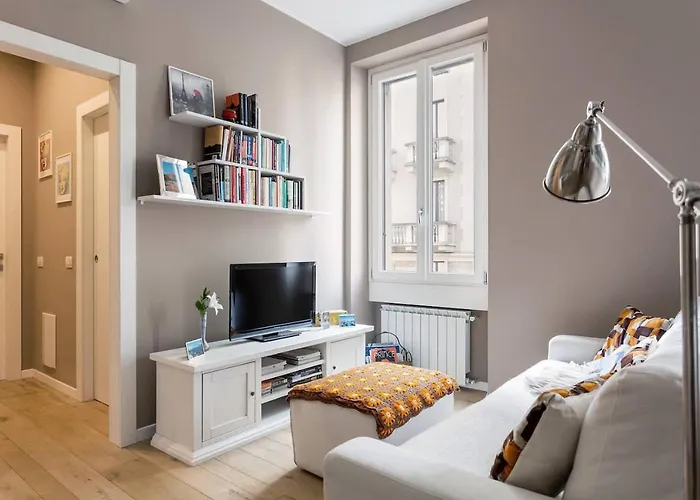 Porta Romana Modern And Cosy