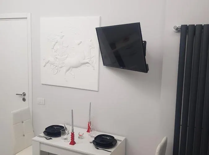 Black & White Дом отдыха Милан