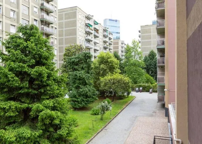 Guesthost - Life & Mico Cosy And Functional 米兰