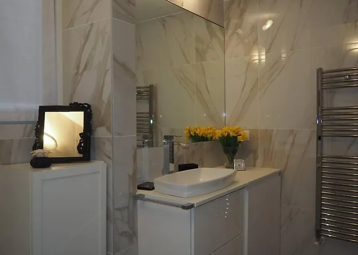 Casa Alberto Da Giussano, Elegante Bilocale In Centro Con Balcone Sul Parco * 米兰