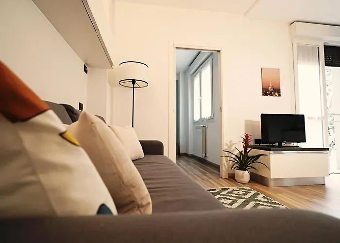 Apartment Rentopolis - Palazzo Candiani *