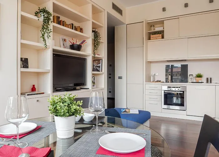 The Rent - Bright Two-bedroom In De Amicis דירה *