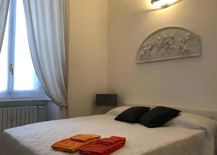 公寓 Casa Alberto Da Giussano, Elegante Bilocale In Centro Con Balcone Sul Parco