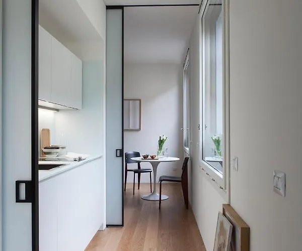 Apart Otel Bmore Duomo - Luxury Near Duomo Milano