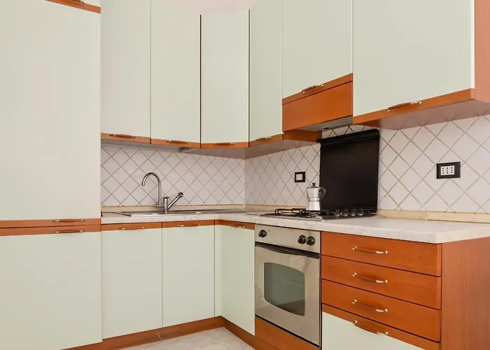 Guesthost - Stazione Cozy And Functional Flat * Milan