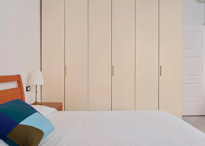 Guesthost - Stazione Cozy And Functional Flat * Milán