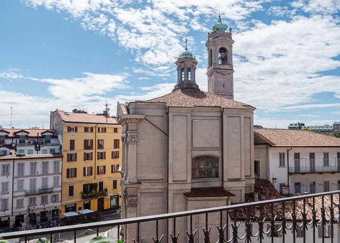 شقة The Rent - Bright Two-bedroom In De Amicis *