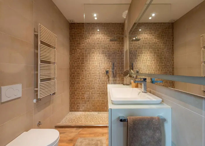 Easytopstay - Tricolore Modern And Cozy Апартаменты