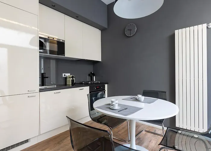 Lägenhet Easytopstay - Tricolore Modern And Cozy
