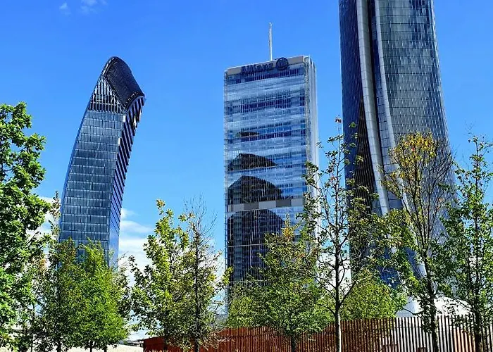 S. Ambrogio Square *