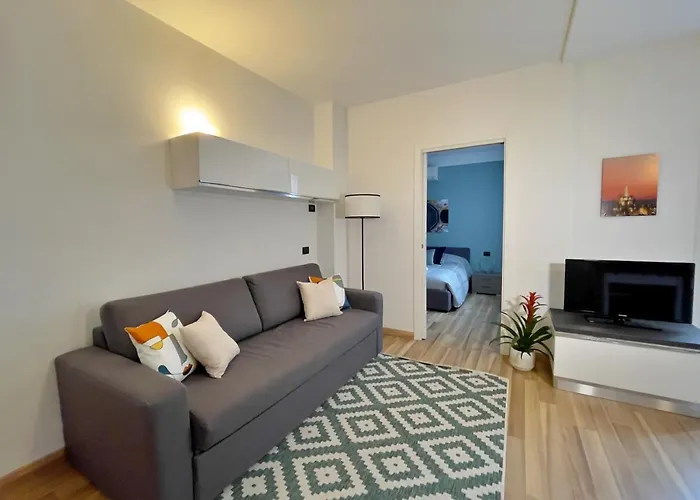 Rentopolis - Palazzo Candiani