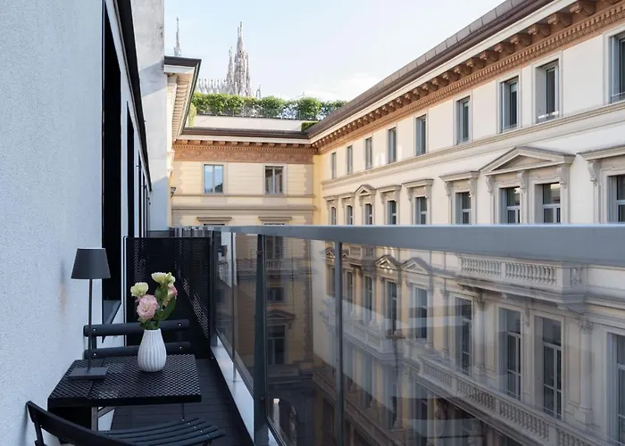 Bmore Duomo - Luxury Near Duomo Apart Otel 4*