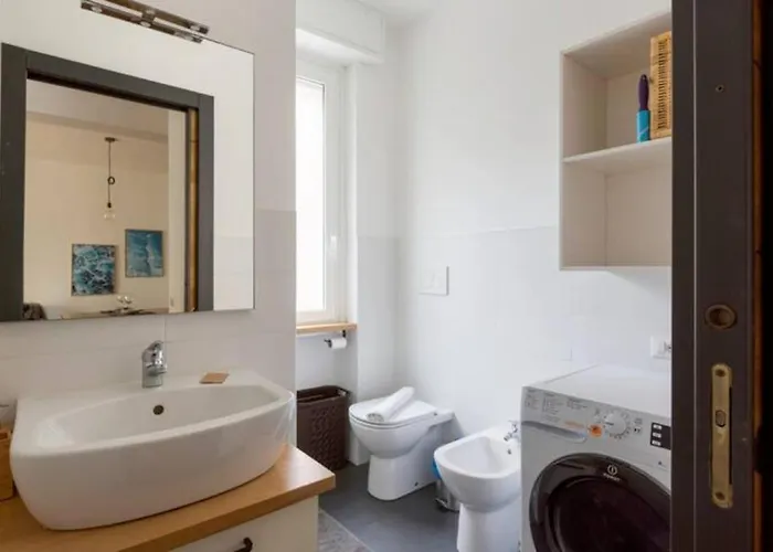 Guesthost - Life & Mico Cosy And Functional 米兰