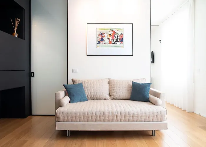 Bmore Duomo - Luxury Near Duomo Apart Otel Milano