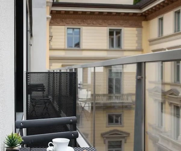 Bmore Duomo - Luxury Near Duomo 4*