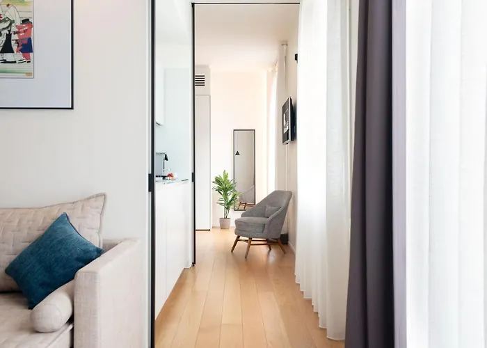 Bmore Duomo - Luxury Near Duomo Apart Otel