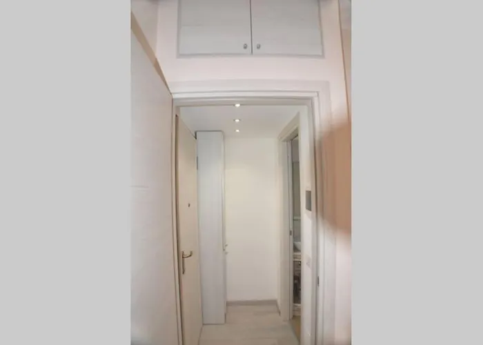 Apartman Fondazione Prada Metro Corvetto Splendido Monolocale Ristrutturato Ben Arredato Milánó