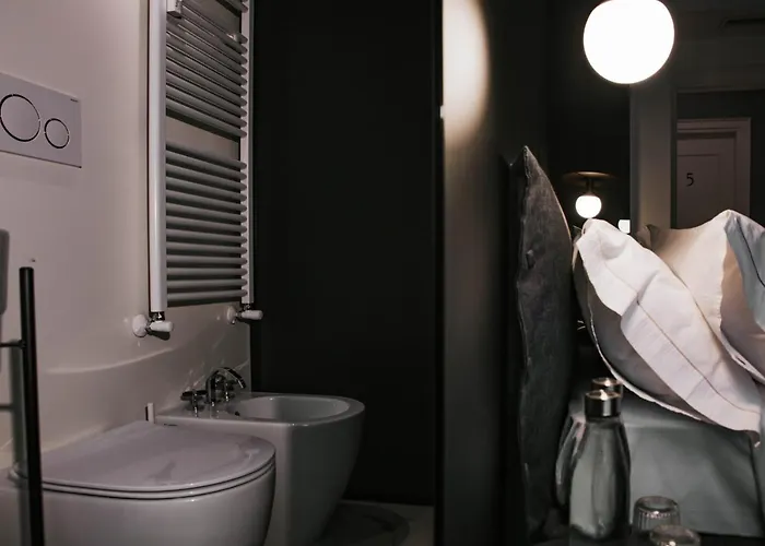 Ca Bela - Porta Romana 3*