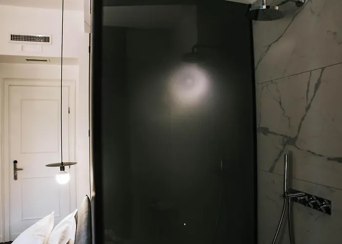 Ca Bela - Porta Romana 3*