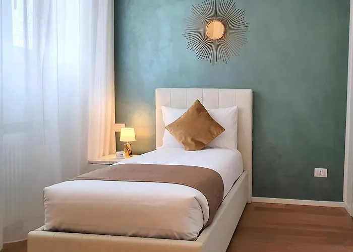 Heart San Sepolcro Duomo מילאנו