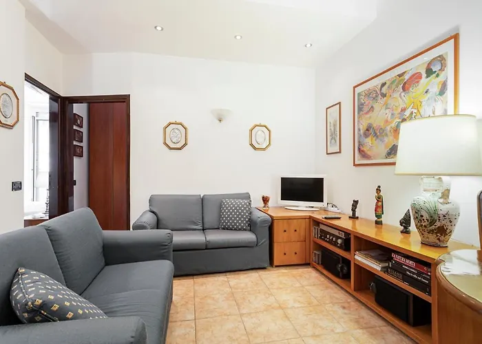 Hostmate - - Via Rovereto *