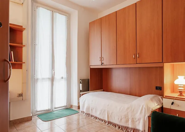 Hostmate - - Via Rovereto