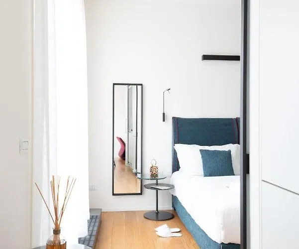 Bmore Duomo - Luxury Near Duomo Apart Otel